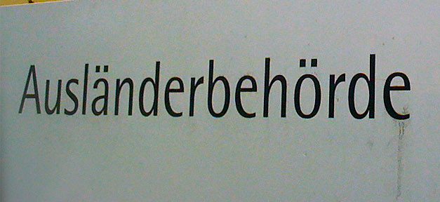 Im Namen des Asylbewerbers Behörde, Ausländerbehörde, Ausländeramt, Amt, Ausländer