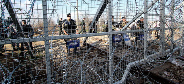 Pro Asyl fordert Aufnahme von mehr Flüchtlingen Flüchtlinge, Idomeni, Polizei, Flüchtlingslager, Grenze