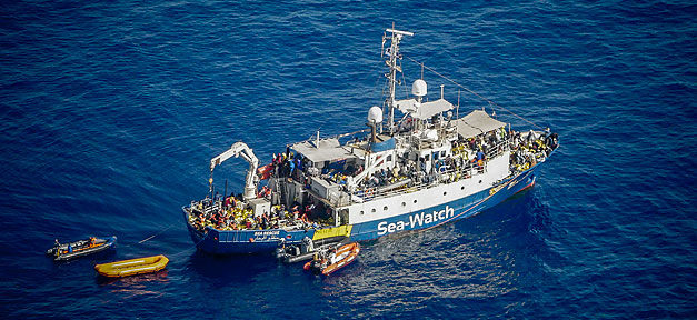 Mehr als 1.600 Flüchtlinge im Mittelmeer gerettet Sea-Watch, Rettungsschiff, Mittelmeer, Flüchtlinge, Hilfe