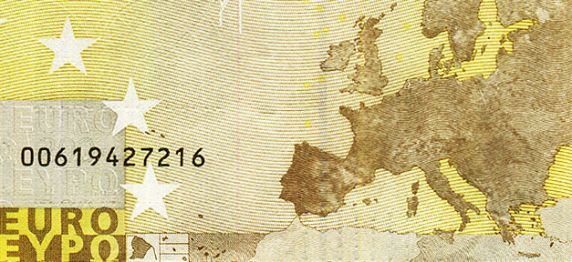 Immer weniger Empfänger von Leistungen nach dem Asylbewerberleistungsgesetz 200 EURO-Schein © flickr.com, biker germany, CC 2.0
