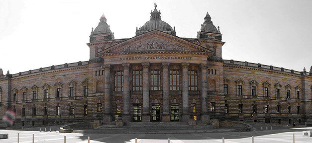 Das Bundesverwaltungsgericht in Leipzig © pythonboot auf flickr.com (CC 2.0), bearb. MiG