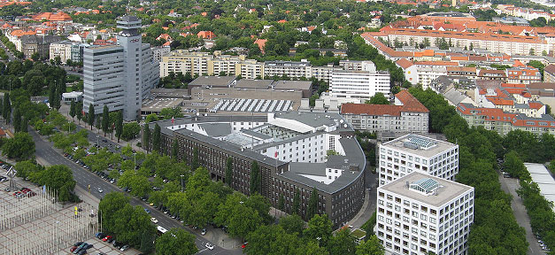 Migranten wählen ihre Vertretung im Rundfunkrat des rbb Das Haus des Rundfunks und der rbb © Secret Pilgrim auf flickr.com (CC 2.0), bearb. MiG