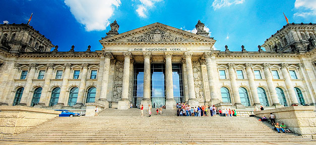 Der Reichstag © Wolfgang Staudt auf flickr.com (CC 2.0), bearb. MiG