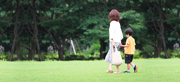 Migrationshintergrund ist kein Vordergrund Mutter und Sohn © mrhayata auf flickr.com (CC 2.0), bearb. MiG