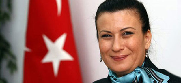 Nimet Çubukçu © devlet.gov.tr, bearb. MiG