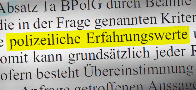 Bundesregierung verteidigt verdachtsunabhängige Polizeikontrollen nach Hautfarbe Polizeiliche Erfahrungswerte sollen laut Bundesregierung Kontrollen nach äußerlichen Merkmalen legitimieren © BTDrucks., bearb. MiGPolizeiliche Erfahrungswerte sollen laut Bundesregierung Kontrollen nach äußerlichen Merkmalen legitimieren © BTDrucks., bearb. MiG