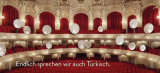 Die Komische Oper kann jetzt auch Türkisch