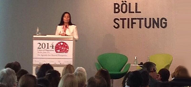 Aynur Boldaz-Özdemir während ihrer Rede auf der Konferenz: Cities of Migration
