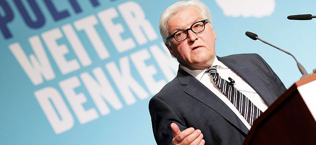 Frank Walter Steinmeier, Bundespräsident, Rede, Pult, Politik