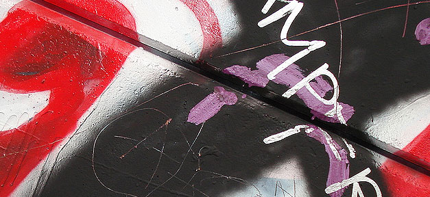 Graffiti © A Syn @ flickr.com (CC 2.0), bearb. MiG