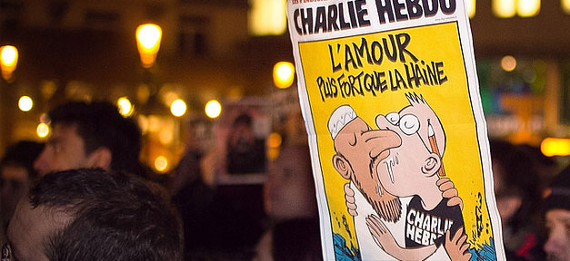 Das war auch ein Anschlag auf den Islam Liebe ist stärker als Hass - eine Charlie Hebdo Karikatur © Valentina Calà @ flickr.com (CC 2.0), bearb. MiG