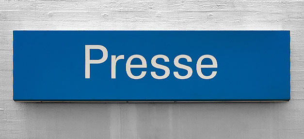 Presse, Pressecodex, Akkreditierung, Schild