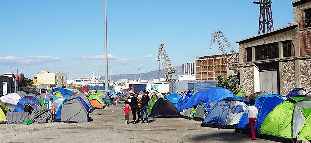 Flüchtlinge, Piräus, Griechenland, Hafen, Flüchtlingscamp