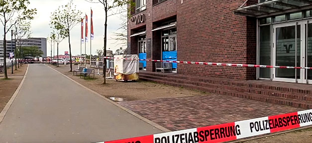 Duisburg, Café Vivo, Polizei, Polizeiabsperrung, Mord