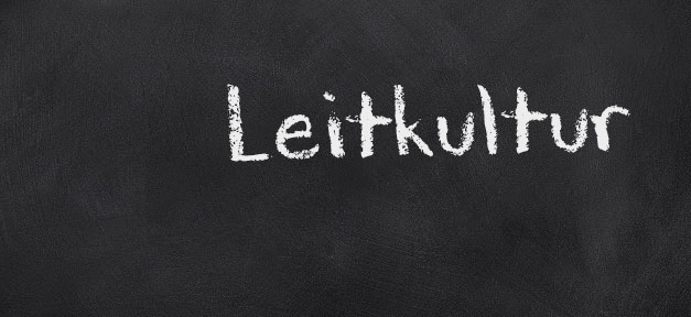 Leitkultur, Tafel, Kreide, Schrift, Wort, Begriff