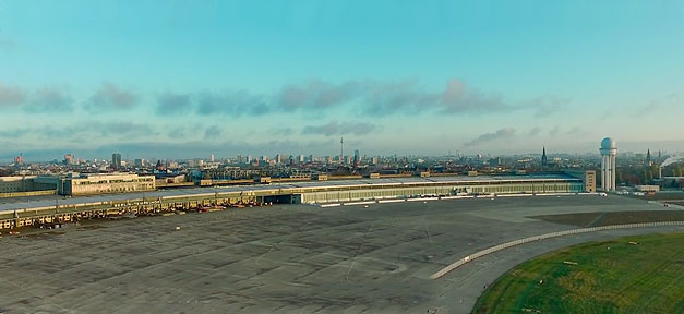 Zentralflughafen THF, Flughafen, Berlin, Flüchtlinge