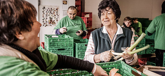 Tafel, Essen, Lebensmittel, Gemüse, Armut, Bedürftige