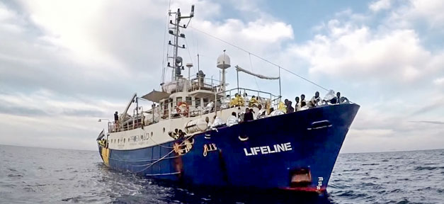 Lifeline, Rettungsschiff, Flüchtlinge, Mittelmeer,