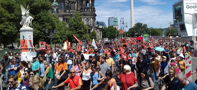 Demonstration, Flüchltinge, Flüchtlingspolitik, Lifeline, Mittelmeer