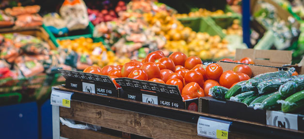 Obst, Gemüse, Supermarkt, Regal, Lebensmittel, Einkaufen, Tomaten, Gurken