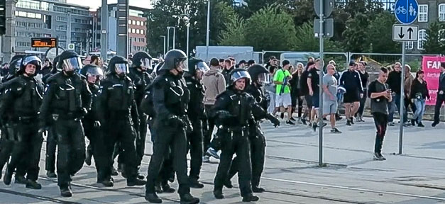 Polizei, Rechtsextremismus, Chmenitz, Gewalt, Ausländerfeindlichkeit