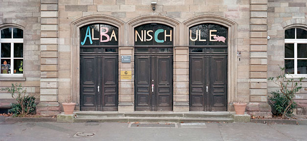 Schule, Albaner, Göttingen, Albanischule, Bücherverbrennung