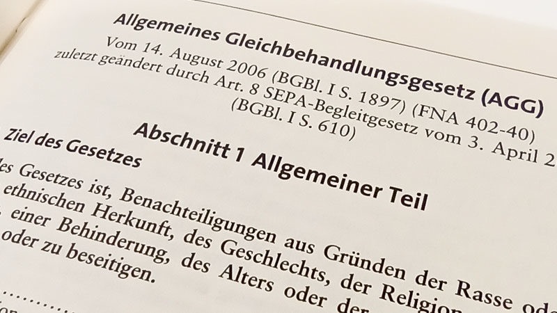 Bundesregierung: Es gibt keine Diskriminierung in Behörden Bundesregierung: Es gibt keine Diskriminierung in Behörden