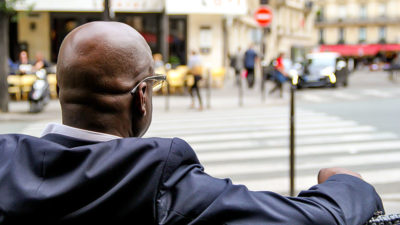 Schwarze Menschen, People of Color, Straße, Stadt, Rassismus