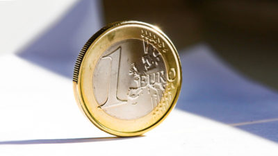 Euro, Münze, Geld, Ein Euro, Taler, Wirtschaft, Armut, Reichtum