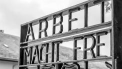 Konzentrationslager, Dachau, Arbeit macht frei, KZ, Nationalszialismus, Holocaust, Massenmord, Juden