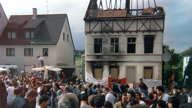 30 Jahre Solingen-Anschlag - Steinmeier: „Ich spreche von Rechtsextremismus. Von Rassismus. Von Menschenfeindlichkeit.“