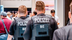 Polizei, Sicherheit, Beamte, Flughafen, Menschen, Racial Profiling