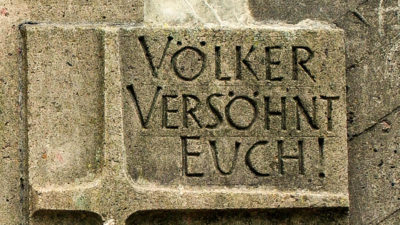 Friedland, Denkmal, Inschrift, Völker versöhnt euch!