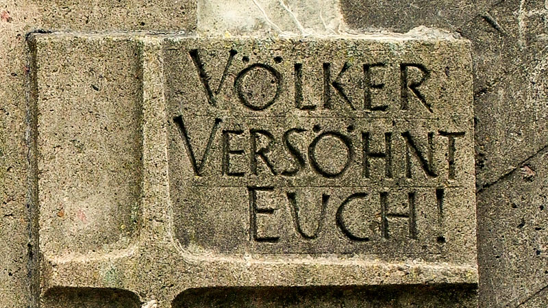 Friedland, Denkmal, Inschrift, Völker versöhnt euch!