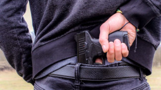 Rechte Szene in Sachsen weiter schwer bewaffnet Rechte Szene in Sachsen weiter schwer bewaffnet