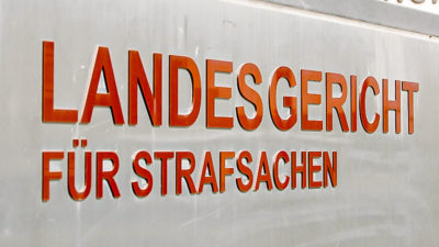 Landgericht, Strafsachen, Strafrecht, Straftatz, Prozess, Gericht