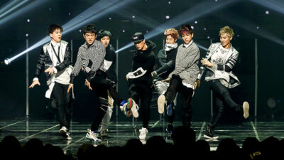 Korea, Pop, Musik, Bühne, Boygroup, Tanz, Kultur