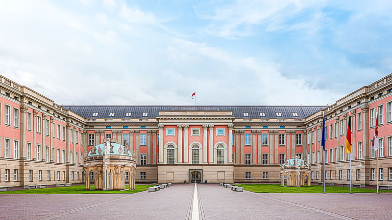 Landtagsmehrheit warnt vor steigender Gefahr durch Rechtsextremismus