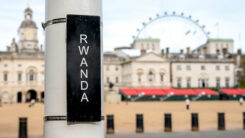 Ruanda, Schild, London, England, Großbritannien, Asyl, London-Eye