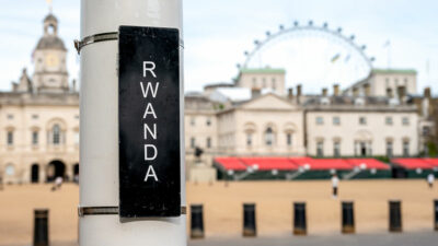 Ruanda, Schild, London, England, Großbritannien, Asyl, London-Eye