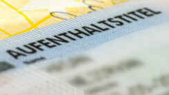 Aufenthaltserlaubnis, Aufenthaltstitel, Pass, Ausländer,