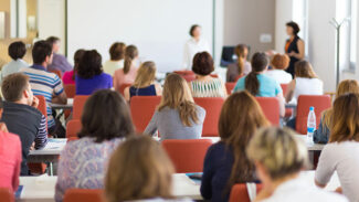 Bitter gebraucht, fast abgeschoben Bitter gebraucht, fast abgeschoben