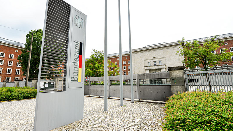 Angst vor Abschiebung - Bamf lehnt Asylanträge mit Textbausteinen ab
