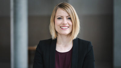 Clara Bünger, Die Linke, Politikerin, Flucht, Flüchtlingspolitik, Bundestag
