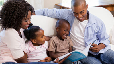 Eltern, Kinder, Vater, Mutter, Lesen, Bildung, Buch, Familie