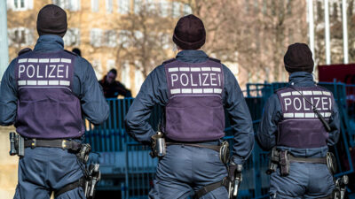 Polizei, Bundespolizei, Polizisten, Einsatz, Uniform, Waffen