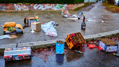 Silvester, Böller, Straße, Flasche, Neujahr, Müll