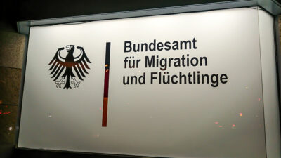 Bundesamt für Migration und Flüchtlinge, Bamf, Amt, Asyl, Flüchtling, Migration