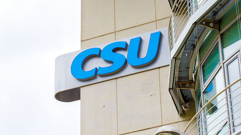 CSU fordert Obergrenze, Aus für das Asylrecht, Ausreise aller Syrer