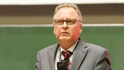 Hans-Jürgen Papier, Bundesverfassungsgericht, Kommission NS-Raubkunst, NS-Raubkunst, Jurist, Rechtswissenschaftler